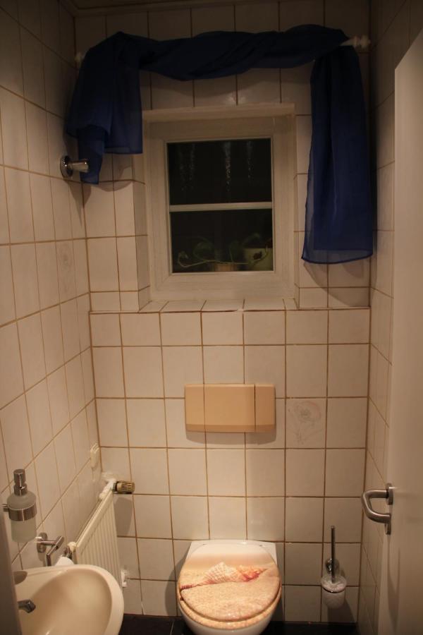 Mit 4 Schlafzimmer Fuer 2 Bis 9 Gaeste----apartment With 4 Bedrooms For 2 To 9 Guests Apartment Nürnberg